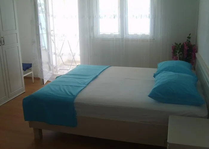 Apartment Iva *